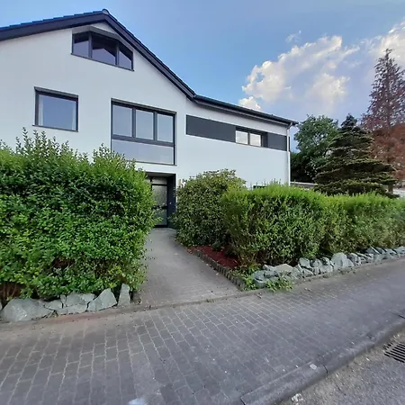 Schlossblick - Charmante *